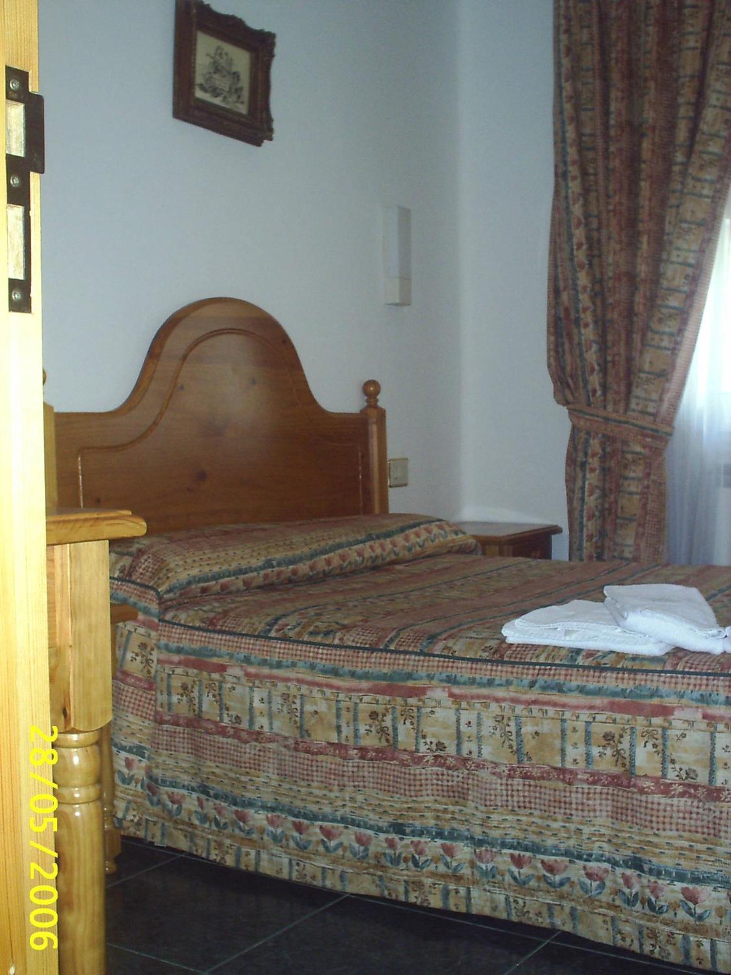 Gabarre Hotel Broto Kültér fotó