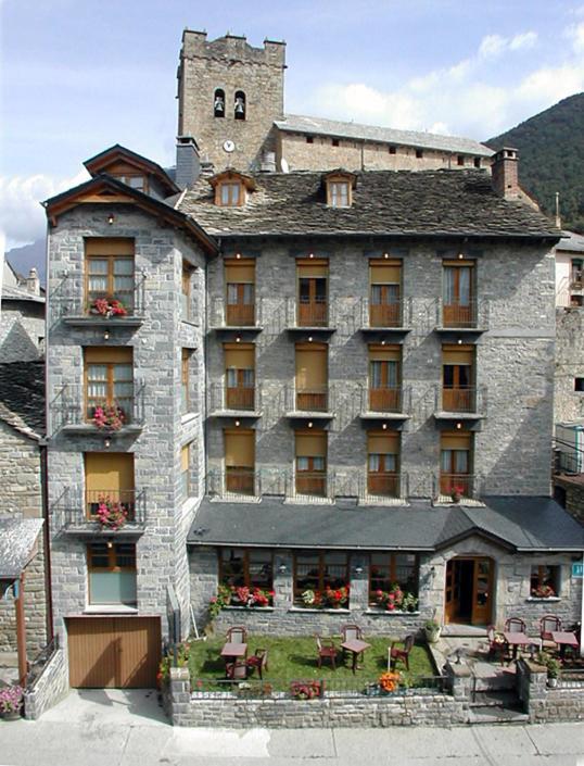 Gabarre Hotel Broto Kültér fotó