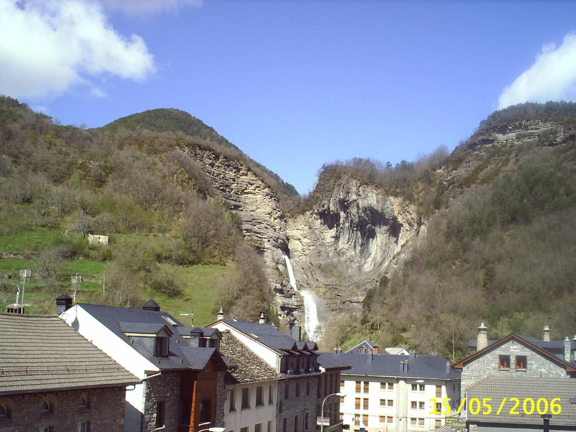 Gabarre Hotel Broto Kültér fotó